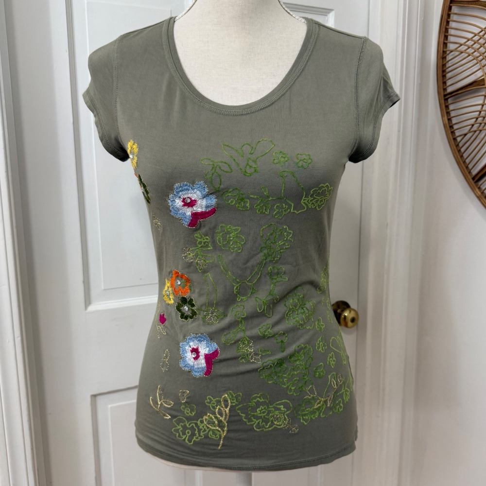 VTG Oilily Embroidered Floral T-Shirt S Cottagecore Festival Boho Y2K Gorpcore